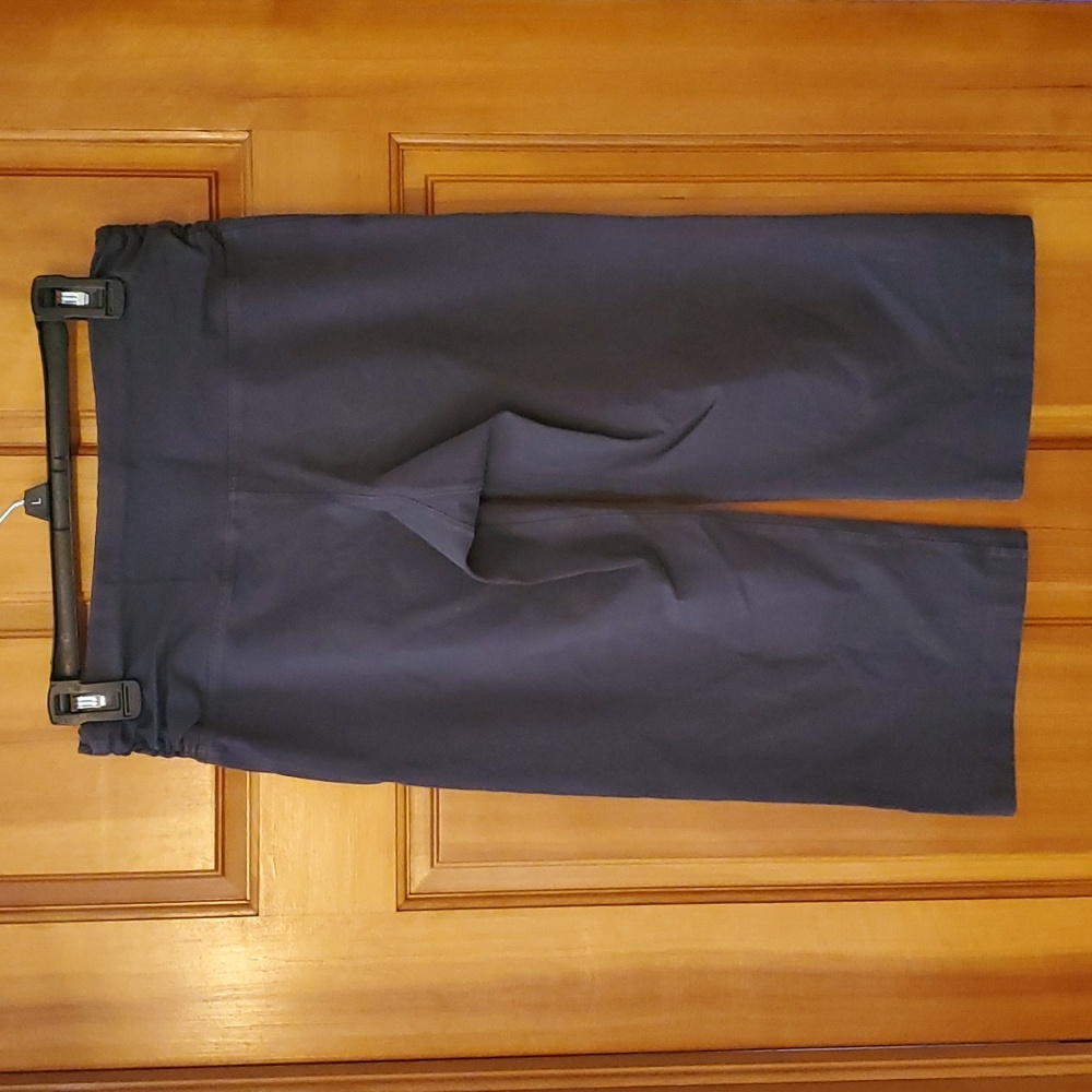 The North Face Dark‎ Grey Womans Size Small Athletic Legging Capris - Picture 6 of 13